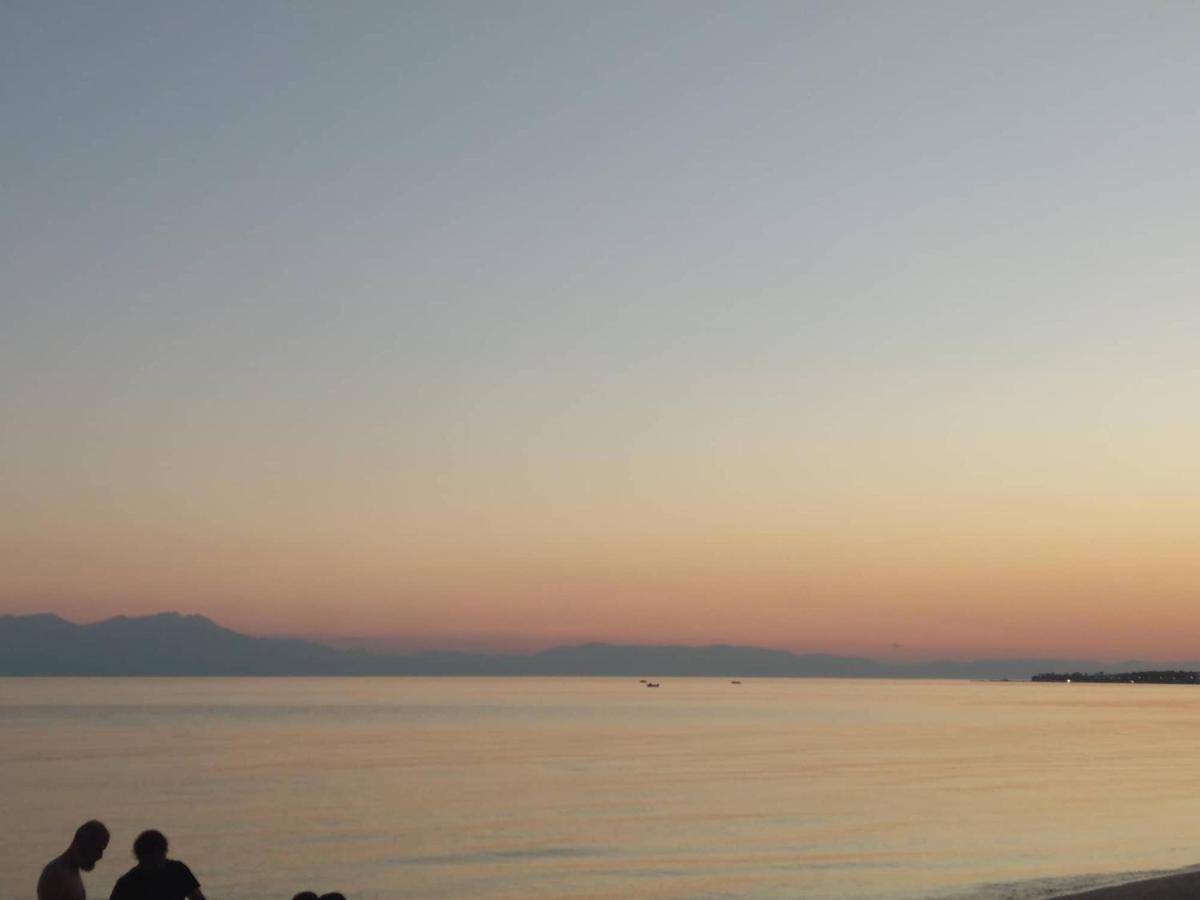 Nikos & Patras Houses Nea Plagia Bagian luar foto